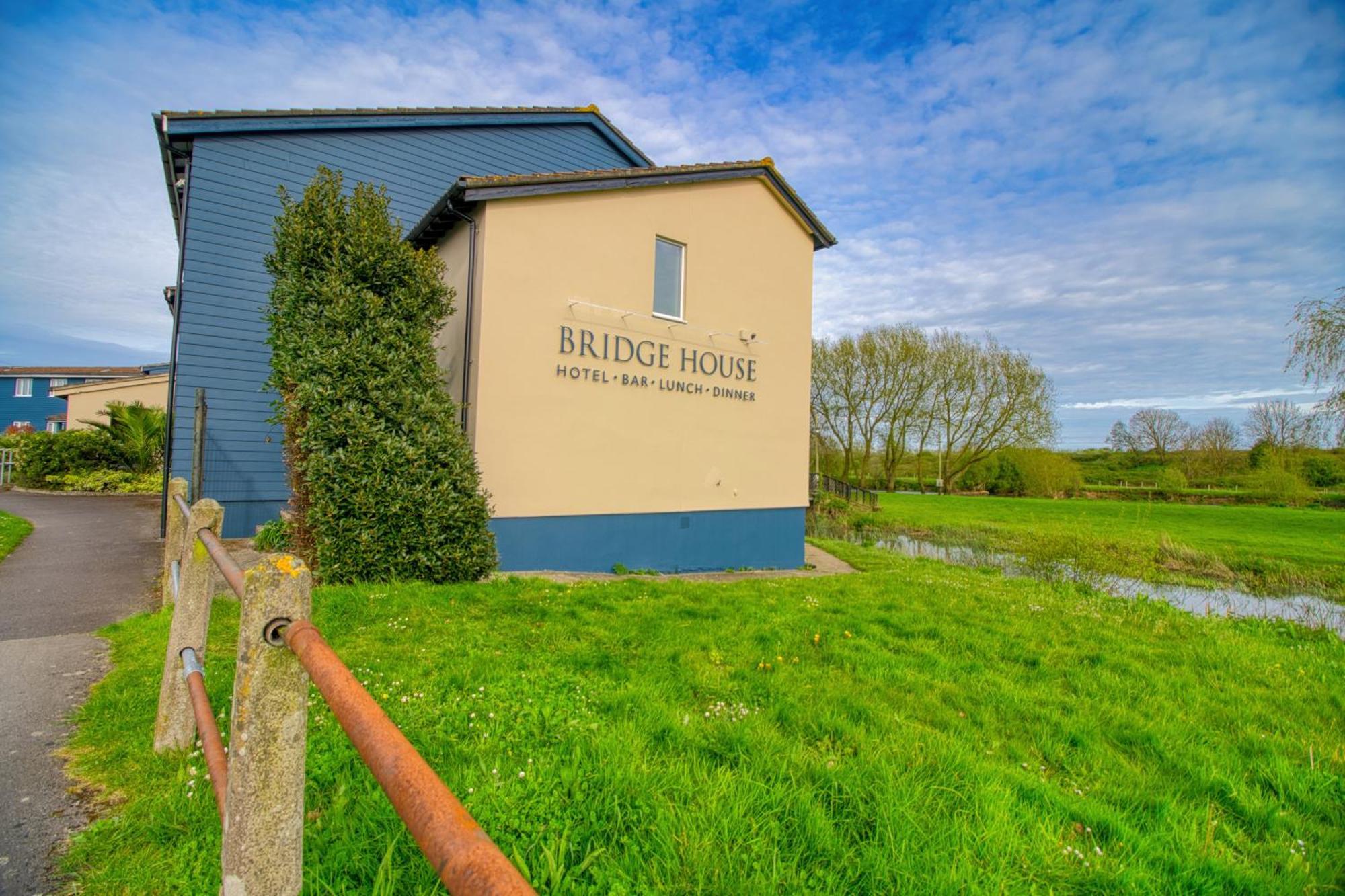 The Bridge House; BW Signature Collection Ferndown Exteriér fotografie